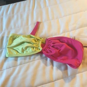 Mika Yoga Wear Swim Top, Small